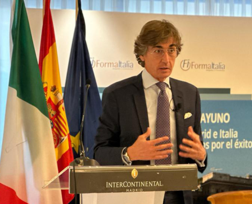 Alfredo Izquierdo en el foro Madrid e Italia