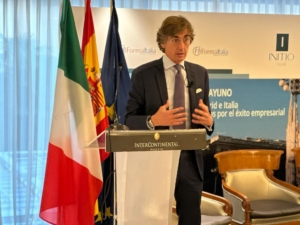 Alfredo Izquierdo en ell foro Madrid e Italia